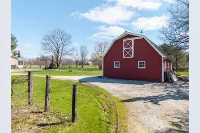 2509 Ridge Road, Hinckley, OH 44233 - Photo 9