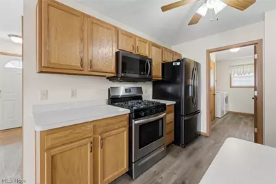 984 Delmont Avenue NW, Massillon, OH 44647 - Photo 11