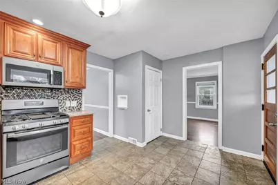 300 Russell Avenue, Niles, OH 44446 - Photo 13