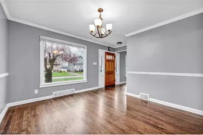 300 Russell Avenue, Niles, OH 44446 - Photo 7