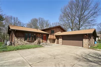 3574 Antoinette Drive, Cuyahoga Falls, OH 44223 - Photo 1