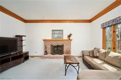 14742 King Arthurs Court, North Royalton, OH 44133 - Photo 7