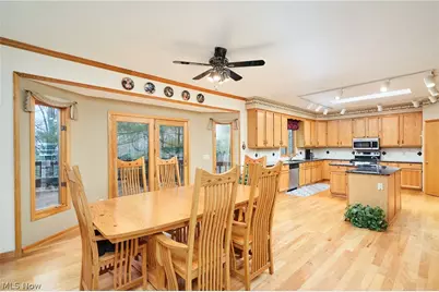 14742 King Arthurs Court, North Royalton, OH 44133 - Photo 3