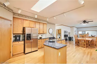 14742 King Arthurs Court, North Royalton, OH 44133 - Photo 5