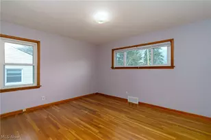 11121 Gabriella Dr, Parma, OH 44130 - Photo 9