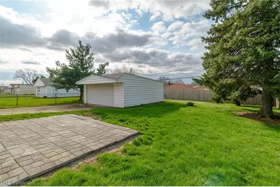 11121 Gabriella Drive, Parma, OH 44130 - Photo 21
