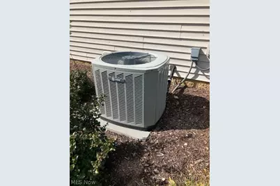 1335 Meadowbrook Drive, Dover, OH 44622 - Photo 33