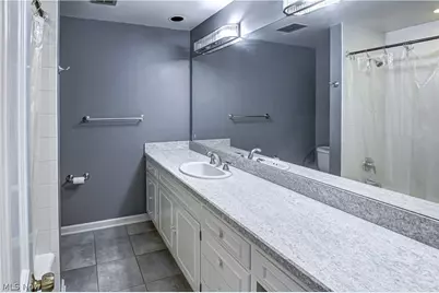 18220 Parkland Drive, Huber Heights, OH 44122 - Photo 19