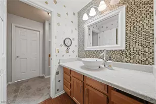 6686 Hogan Way NW, Canton, OH 44718 - Photo 31