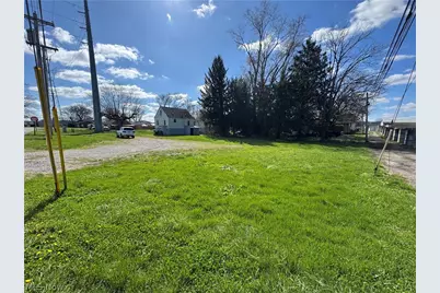 617 Florence Street, Belpre, OH 45714 - Photo 3