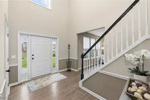 1181 Hamilton Dr, Grandview Heights, OH 44147 - Photo 3