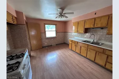 6210 Heisley Avenue, Loveland, OH 44105 - Photo 9