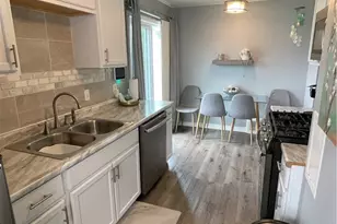 5408 Oakwood Ave, Maple Heights, OH 44137 - Photo 7