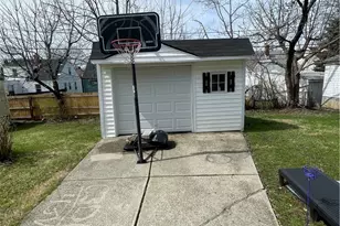 5408 Oakwood Ave, Maple Heights, OH 44137 - Photo 3