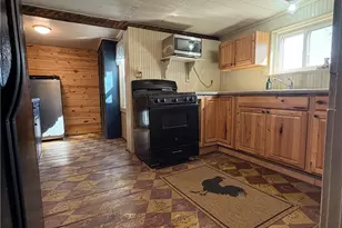 64446 Erie Rd, Salesville, OH 43778 - Photo 11