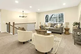 2977 Gale Rd, Willoughby, OH 44094 - Photo 3