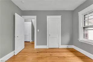 13409 S Parkway Dr, Garfield Heights, OH 44105 - Photo 17