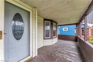 13409 S Parkway Dr, Garfield Heights, OH 44105 - Photo 3