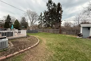 7145 Lakeshore Blvd, Mentor, OH 44060 - Photo 7