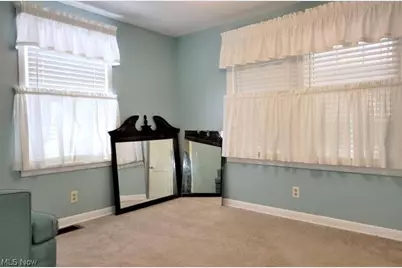 1751 Blaine Avenue, Cambridge, OH 43725 - Photo 9