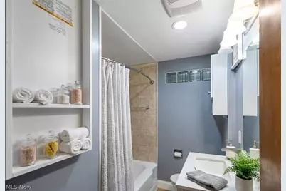 2249 Coleman Drive, Youngstown, OH 44511 - Photo 7