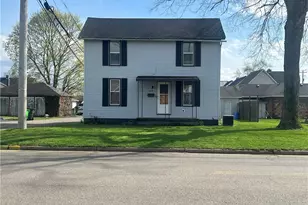 839 Orange St, Coshocton, OH 43812 - Photo 1