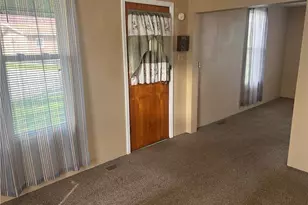 839 Orange St, Coshocton, OH 43812 - Photo 13