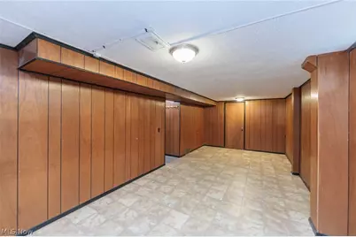 2071 Wrenford Road, South Euclid, OH 44121 - Photo 37