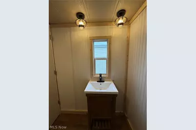 9735 Chillicothe Road, Kirtland, OH 44094 - Photo 17