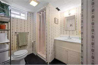 1849 Empire Road, Wickliffe, OH 44092 - Photo 15