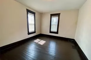 390 Doyle St, Akron, OH 44303 - Photo 9