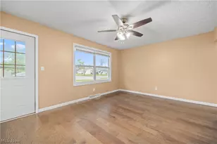 547 Willow Park Rd, Elyria, OH 44035 - Photo 3