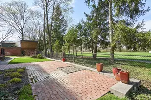 18975 Van Aken Blvd, Huber Heights, OH 44122 - Photo 7