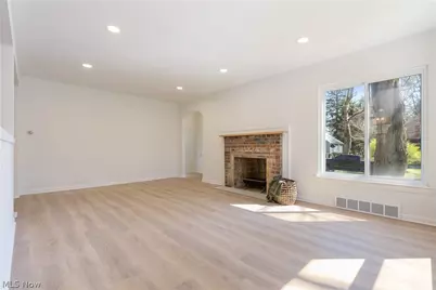 1521 Edgemoor Avenue, Akron, OH 44313 - Photo 5