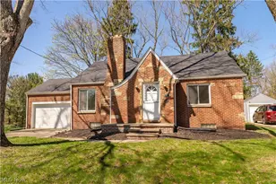 1521 Edgemoor Ave, Akron, OH 44313 - Photo 1