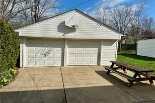 24251 Puritan Rd, Euclid, OH 44123 - Photo 5
