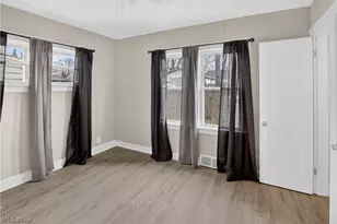 5177 Cato St, Maple Heights, OH 44137 - Photo 9