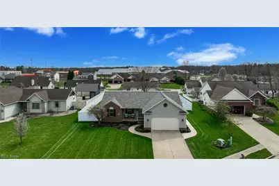 2861 Lauren Circle NW, Massillon, OH 44647 - Photo 11