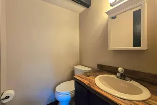 1579 Treetop Trail, Akron, OH 44313 - Photo 7