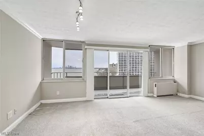 12900 Lake Avenue #926, Oakwood, OH 44107 - Photo 9