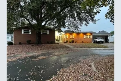 1810 Hamilton Place, Steubenville, OH 43952 - Photo 1