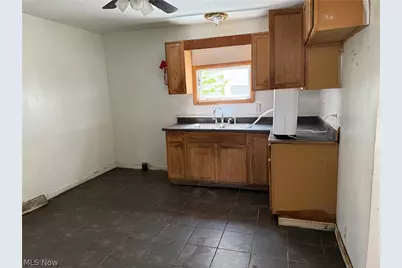 810 N 6th Avenue, Steubenville, OH 43952 - Photo 5