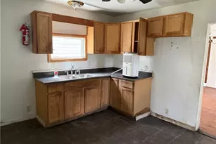 810 N 6th Ave, Steubenville, OH 43952 - Photo 3