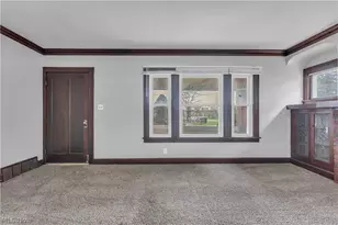 1042 Mozina Dr, Loveland, OH 44119 - Photo 5