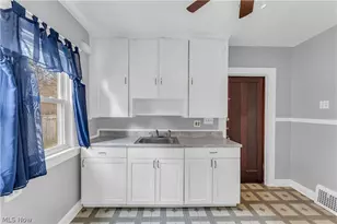 1042 Mozina Dr, Loveland, OH 44119 - Photo 11