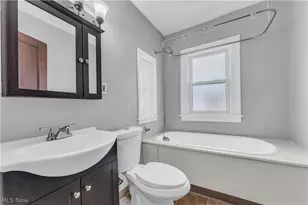 1042 Mozina Dr, Loveland, OH 44119 - Photo 19