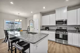 7366 Hillshire Dr, Concord Twp, OH 44077 - Photo 7