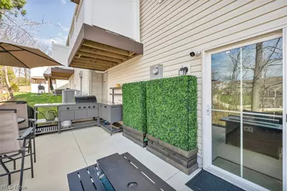 7366 Hillshire Drive, Concord Twp, OH 44077 - Photo 3