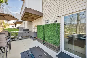 7366 Hillshire Dr, Concord Twp, OH 44077 - Photo 3