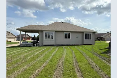 1163 Pine Bluff Drive NE, New Philadelphia, OH 44663 - Photo 39